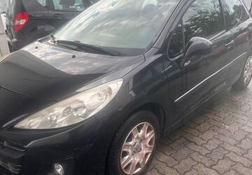 Peugeot 207 148.000 km 2.690 &euro; Hanau 63452