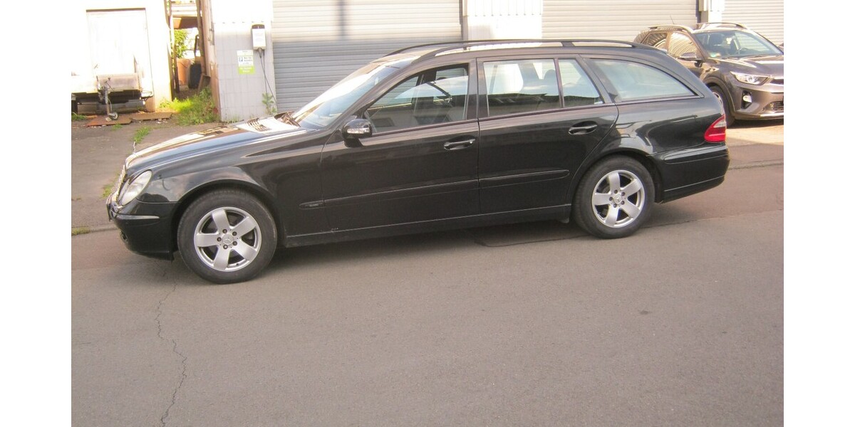 Mercedes-Benz E 220 CDI 288.000 km 1.999 &euro; Bergneustadt 51702