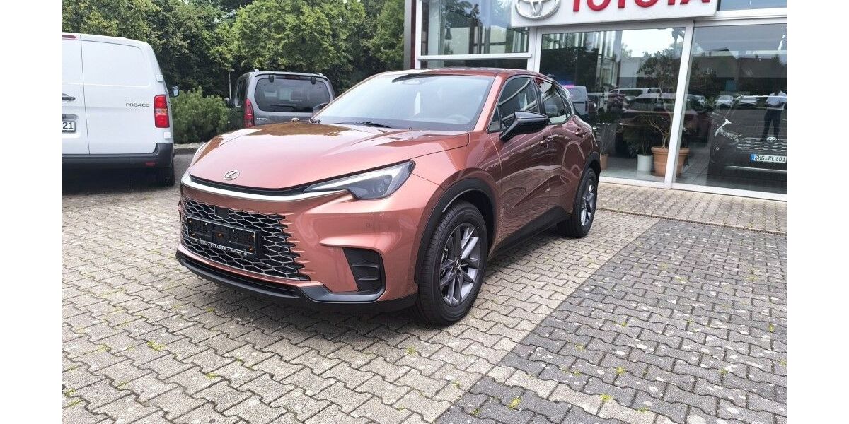 Lexus LBX 9.500 km 29.850 &euro; Stadthagen 31655