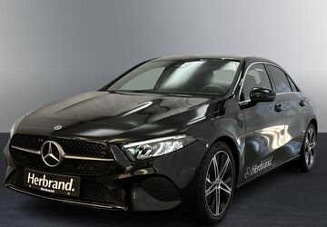 Mercedes-Benz A 180 7.032 km 32.390 &euro; Kevelaer 47623