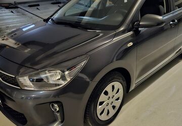 Kia Rio 38.000 km 9.999 &euro; München 81825