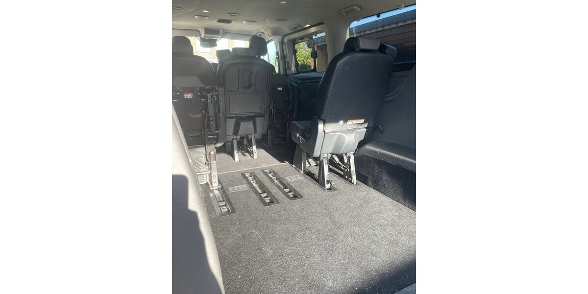 Ford Tourneo Custom Bus 140.000 km 28.000 &euro; Süderstapel 