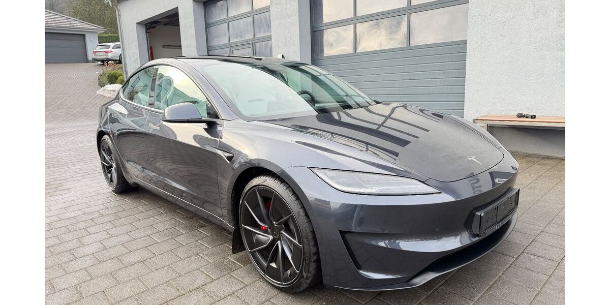 Tesla Model 3 23.117 km 51.950 &euro; Tünsdorf 66693