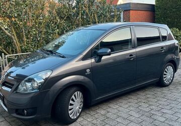 Toyota Corolla Verso 285.000 km 2.900 &euro; Oppenwehe 32351
