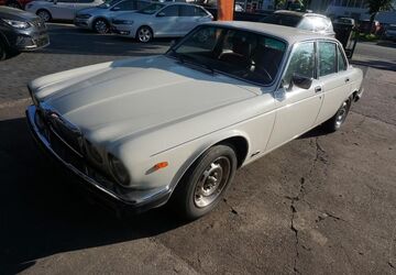 Jaguar XJ 196.800 km 7.999 &euro; Bensheim 64625