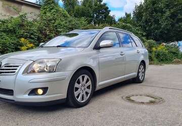 Toyota Avensis 140.000 km 5.999 &euro; Berlin 13089
