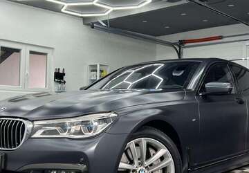 BMW 750 125.000 km 44.950 &euro; Altdorf 84032