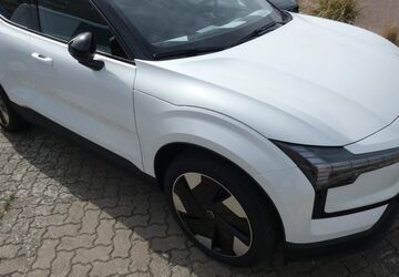 Volvo EX30 1.500 km 37.490 &euro; Berlin Tegel 13509