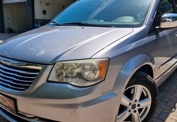 Chrysler Grand Voyager 158.000 km 11.999 &euro; Floß 92685