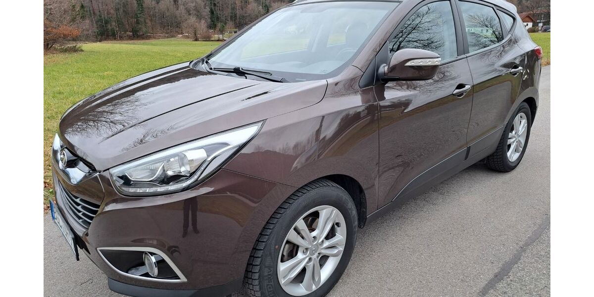 Hyundai ix35 99.800 km 12.190 &euro; Bad Reichenhall 83435