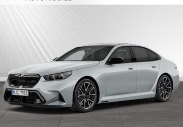 BMW M5 8.700 km 121.871 &euro; Kleve 47533