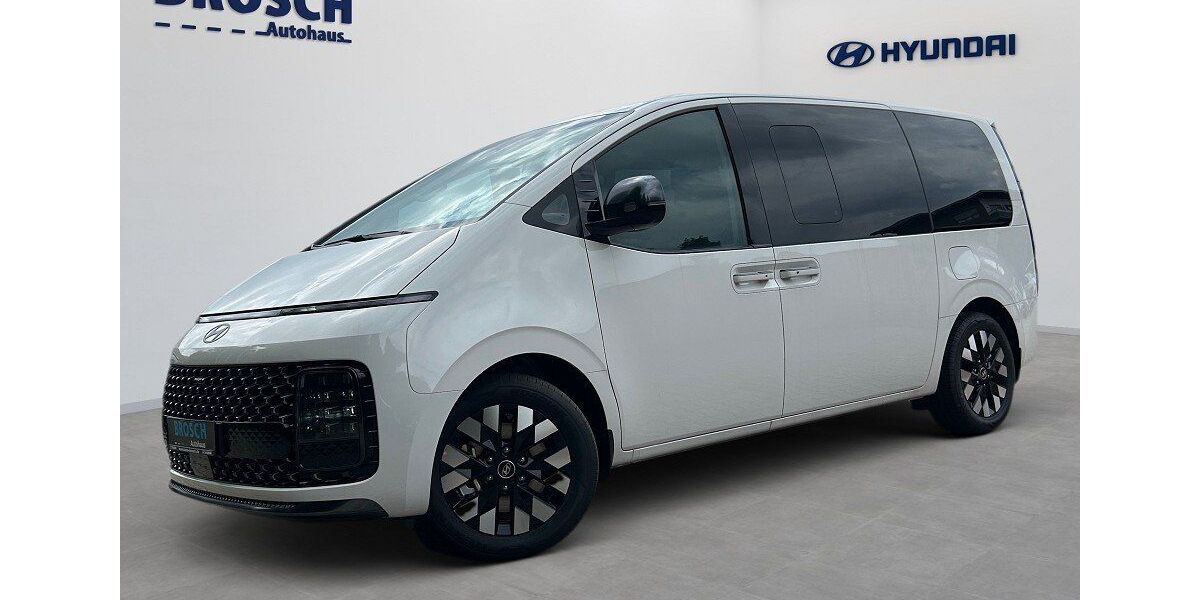 Hyundai STARIA 4.500 km 50.990 &euro; Durach 87471
