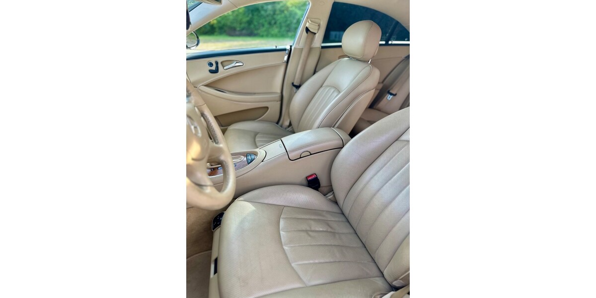 Mercedes-Benz CLS 320 180.000 km 8.999 &euro; Schliengen 79418