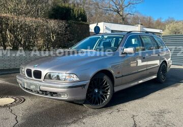 BMW 523 250.000 km 2.690 &euro; Brühl 50321