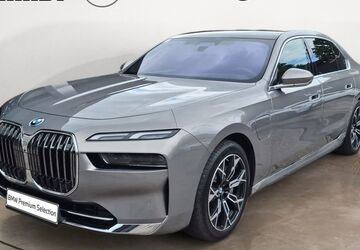 BMW 750 13.996 km 90.390 &euro; Hamm 59071