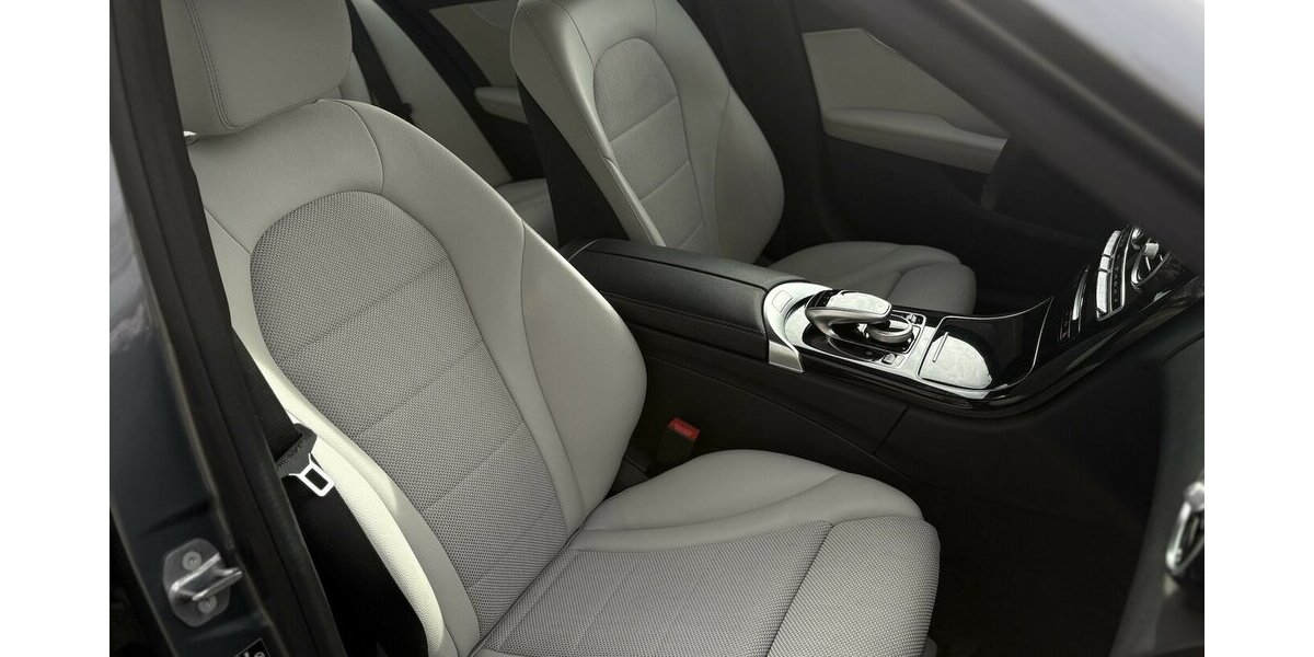 Mercedes-Benz C 220 D T BlueTec NAVI/PDC/SHZ/ACC/SPURHALTE/LED 99.900 km 17.900 &euro; Villingen-Schwenningen 78054