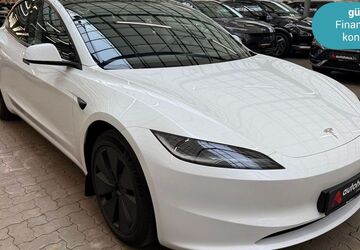 Tesla Model 3 66.539 km 36.990 &euro; Ludwigsfelde (bei Berlin) 14974