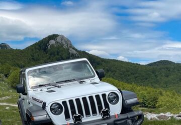 Jeep Wrangler 38.000 km 47.900 &euro; Rosenheim 83024