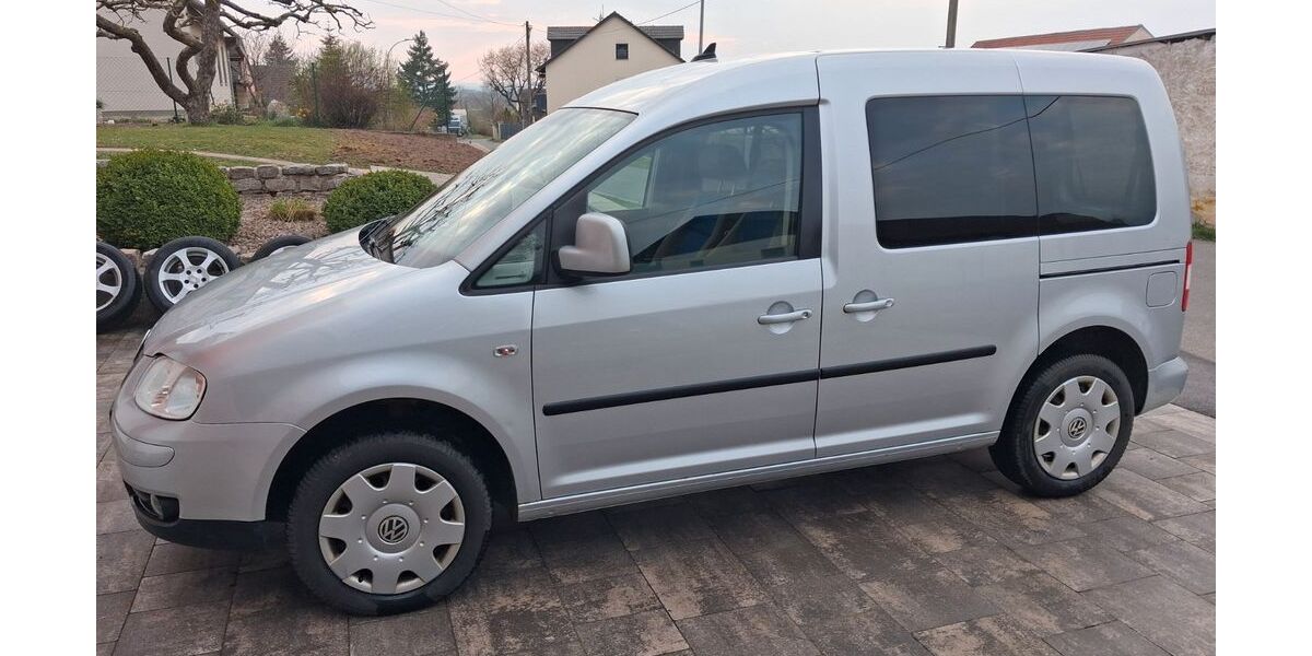 VW Caddy 280.500 km 2.800 &euro; Altmannsdorf 97513