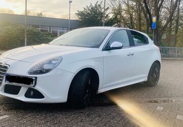 Alfa Romeo Giulietta 95.000 km 8.990 &euro; Aurich 26605