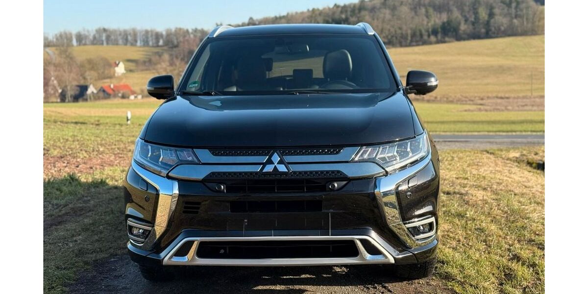 Mitsubishi Outlander 97.000 km 19.700 &euro; Schalkau OT Katzberg 96528