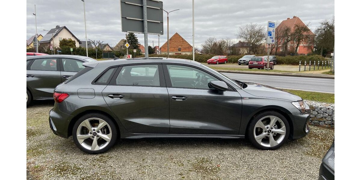 Audi A3 5.335 km 35.800 &euro; Calau 03205