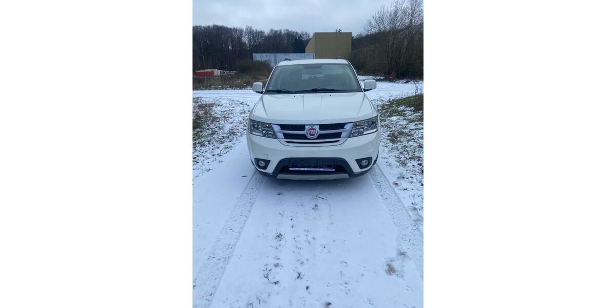 Fiat Freemont 174.200 km 7.400 &euro; Bad Driburg 33014