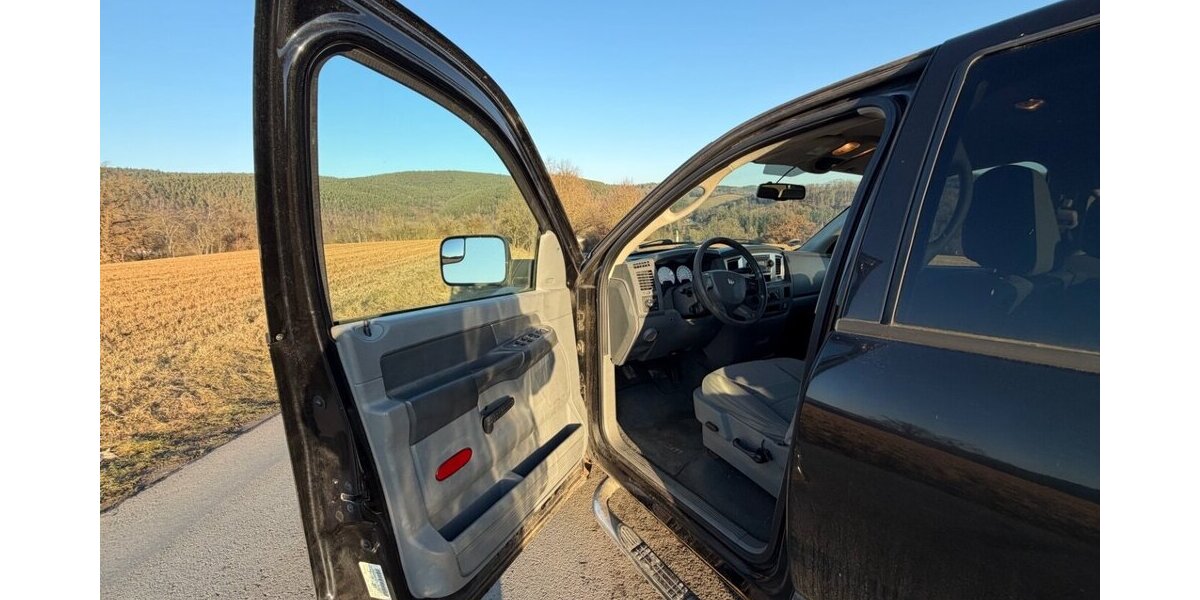Dodge RAM 1500 Hemi 172.000 km 7.500 &euro; Rudolstadt 07407