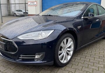 Tesla Model S 286.000 km 14.450 &euro; Losser 