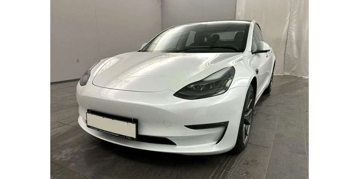 Tesla Model 3 17.600 km 35.880 &euro; Albbruck 79774