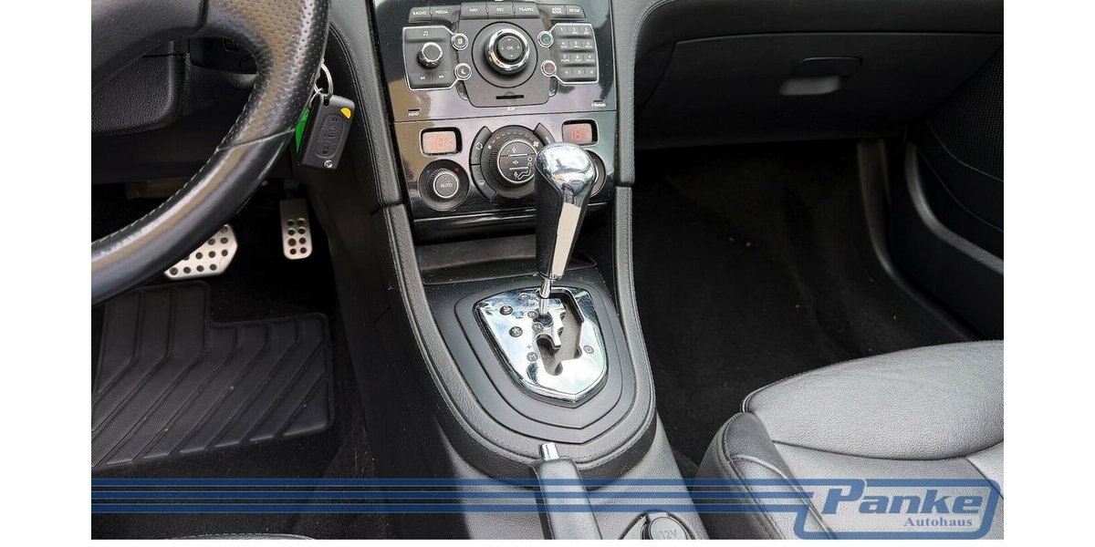 Peugeot 308 CC Allure*Xenon*Navi*Memory*Leder*JBL*Tempo 174.442 km 6.480 &euro; Berlin 13187
