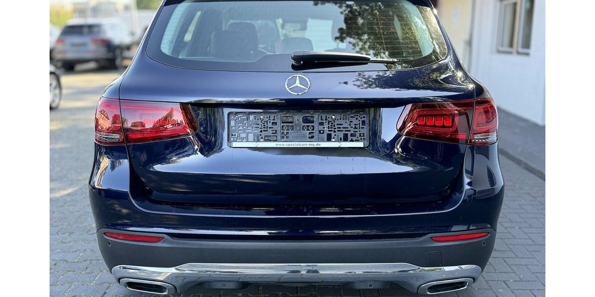 Mercedes-Benz GLC 220 d 4Matic / 1.Hd / MBUX / Kamera / Leder 99.000 km 32.490 &euro; Mönchengladbach 41066