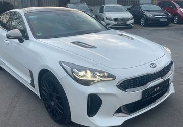 Kia Stinger 177.667 km 19.690 &euro; Castrop-Rauxel 44577