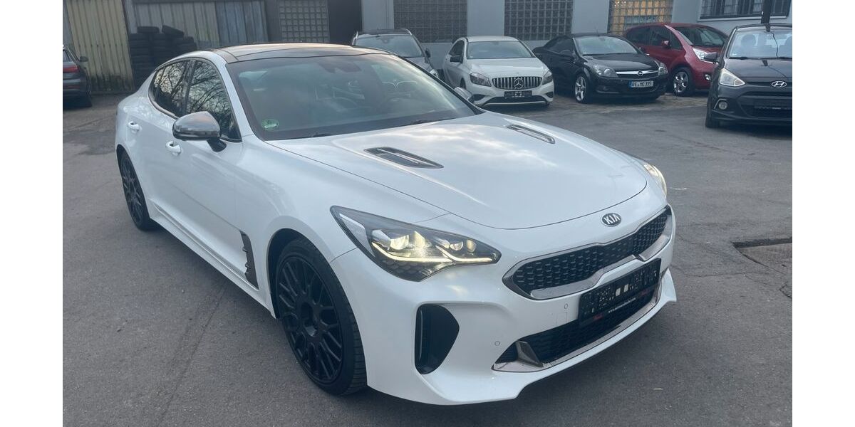 Kia Stinger 177.667 km 19.690 &euro; Castrop-Rauxel 44577