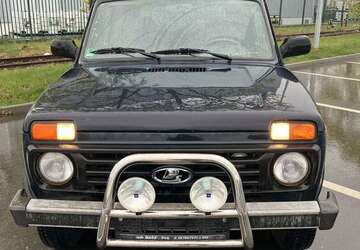 Lada Niva 75.000 km 4.900 &euro; Bayreuth 95445