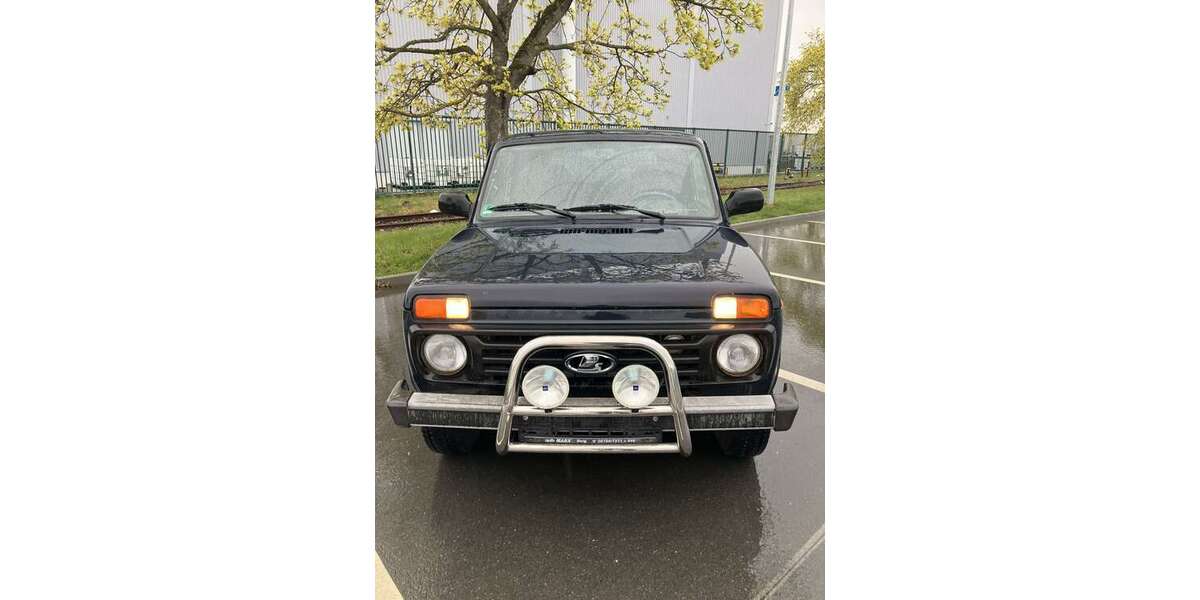 Lada Niva 75.000 km 4.900 &euro; Bayreuth 95445