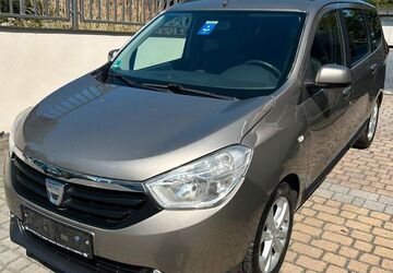 Dacia Lodgy 153.000 km 4.995 &euro; Coswig 01640