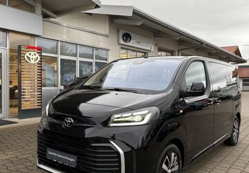 Toyota Proace (Verso) 25.600 km 45.999 &euro; Bad Tölz 83646