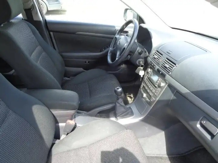 Toyota Avensis 305.000 km 1.250 &euro; Crailsheim 74564