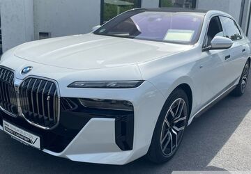 BMW i7 21.651 km 96.440 &euro; Essen 45134