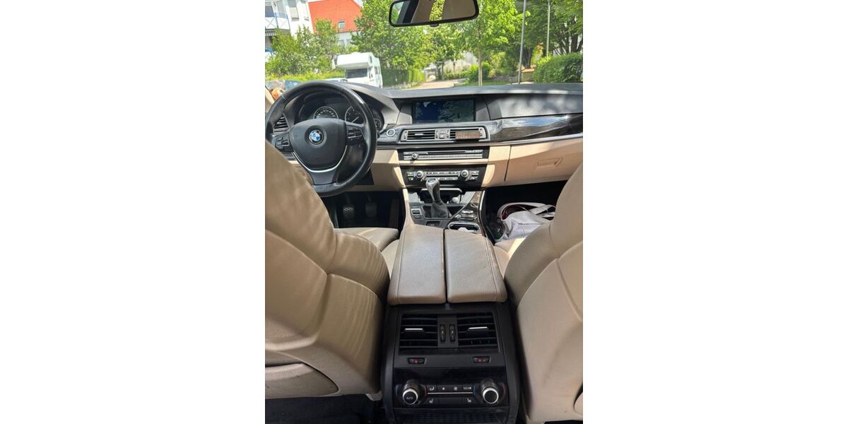 BMW 523 218.000 km 8.500 &euro; augsburg 86159