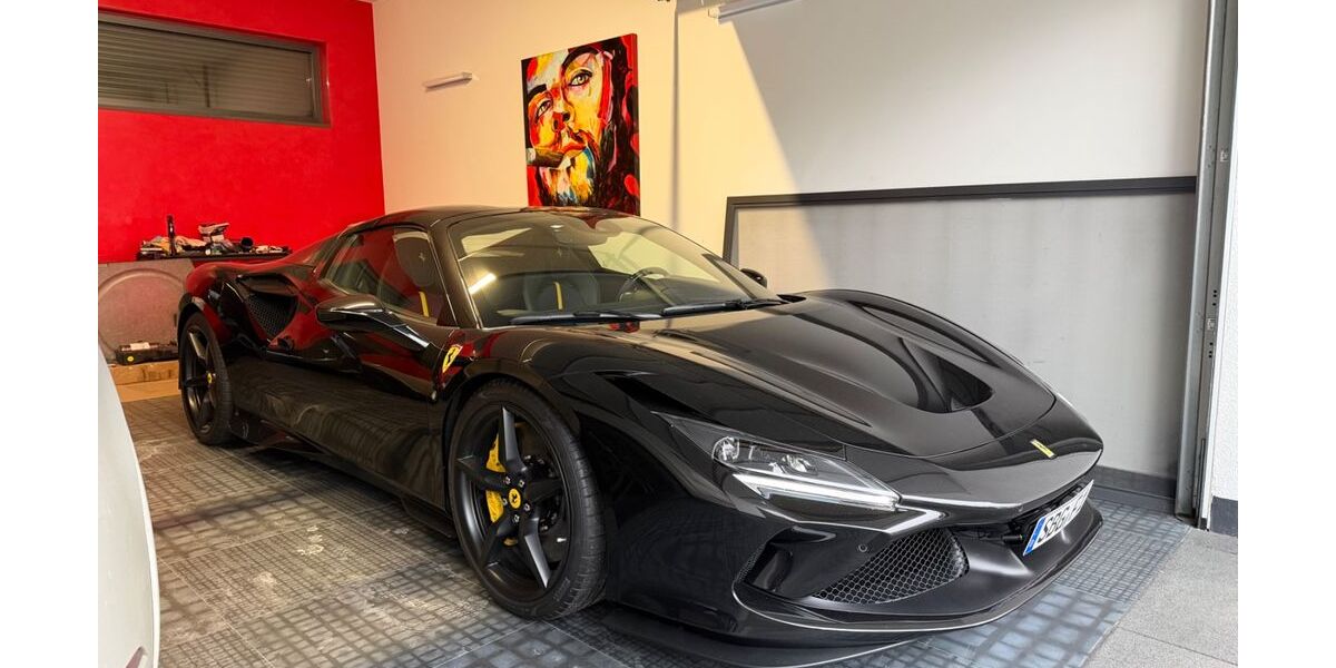 Ferrari F8 5.000 km 319.990 &euro; Brüssow 17326