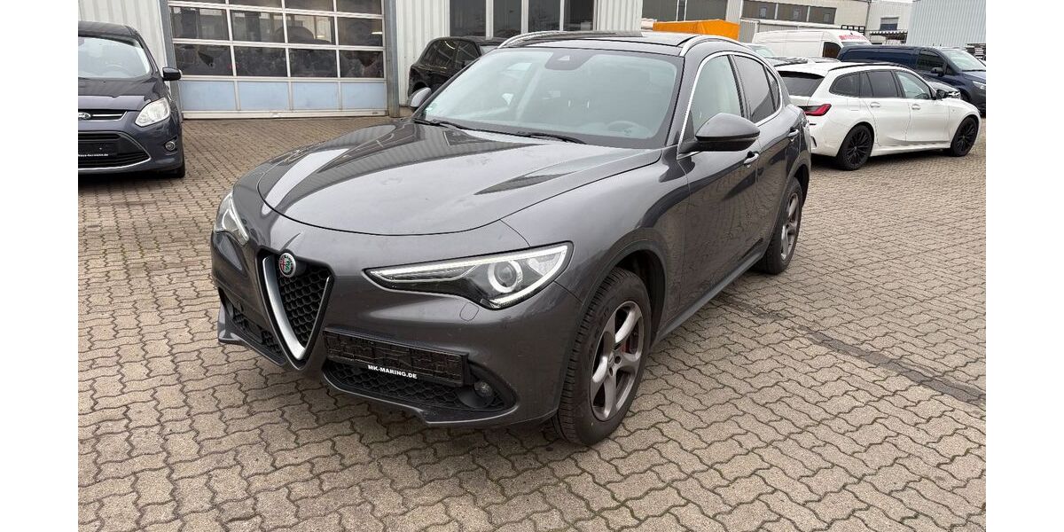 Alfa Romeo Stelvio 187.000 km 9.990 &euro; Salzgitter 38229