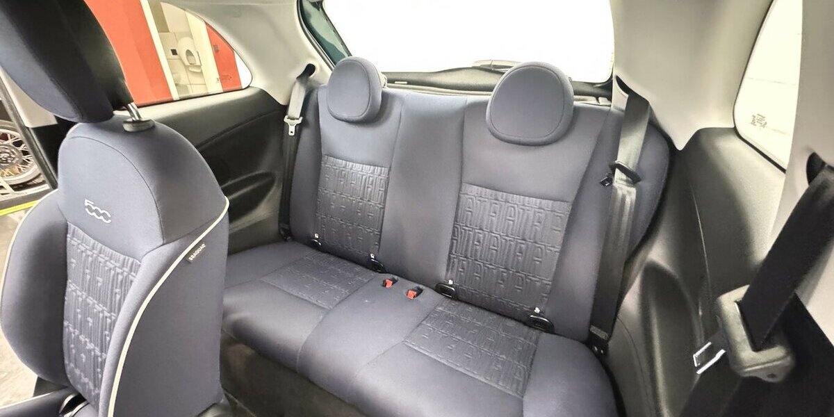Fiat 500e Action 1. Hand Carplay 12.500 km 14.820 &euro; Lich 35423