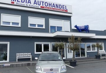 Toyota Avensis 79.000 km 5.000 &euro; Magdeburg 39108