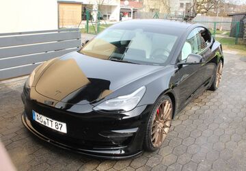 Tesla Model 3 9.500 km 37.500 &euro; Emmerting 84547