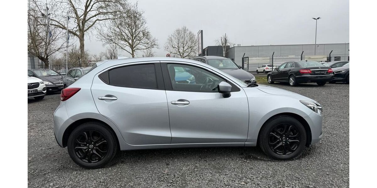 Mazda 2 77.000 km 13.500 &euro; Lollar 35457