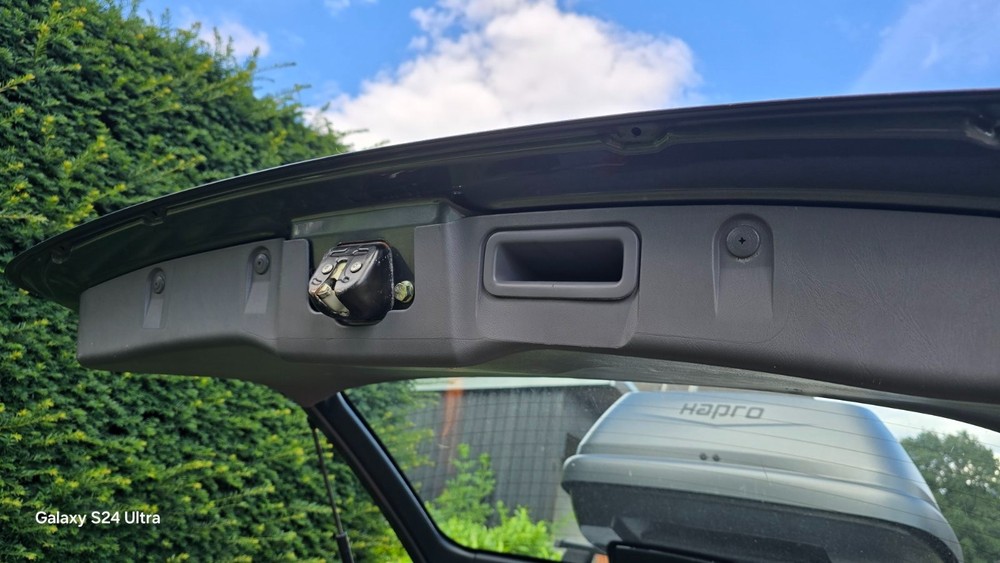 Nissan Almera Tino 220.000 km 2.500 &euro; Lübeck 23539