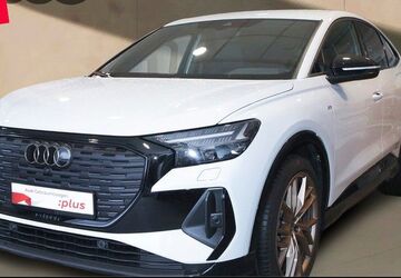 Audi Q4 e-tron 7.700 km 53.480 &euro; Meckenheim / Bonn 53340