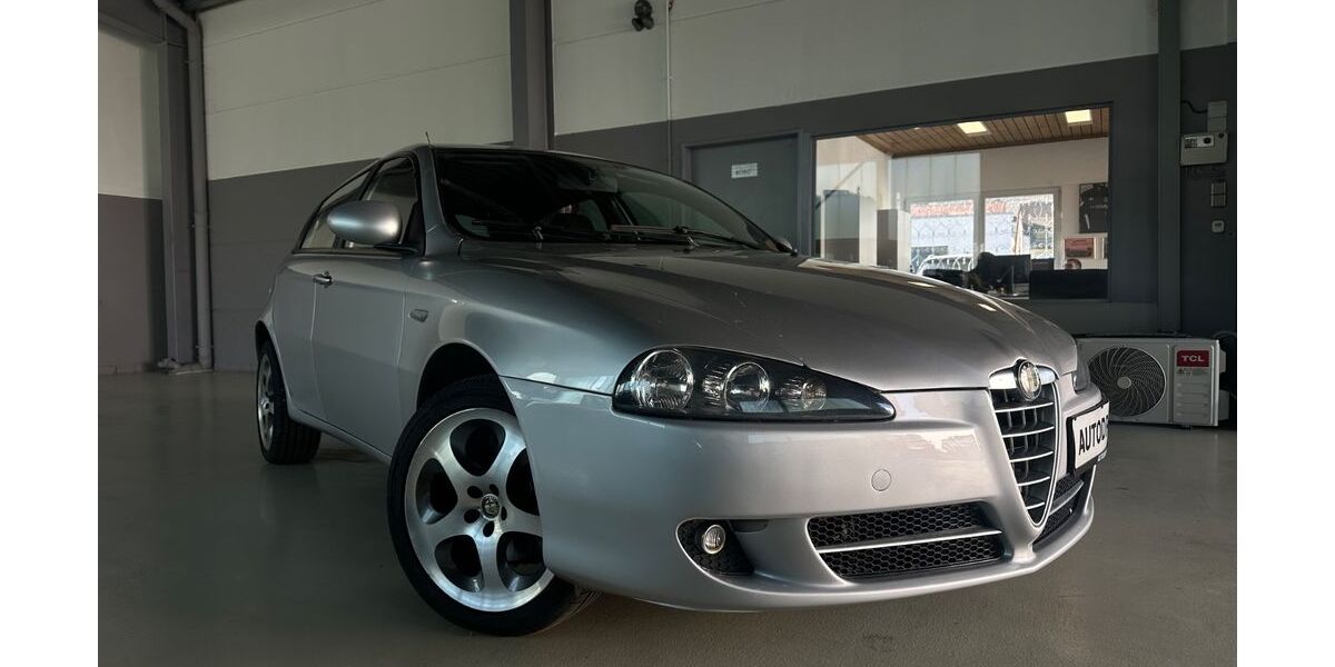 Alfa Romeo 147 114.200 km 4.900 &euro; Neckartailfingen 72666